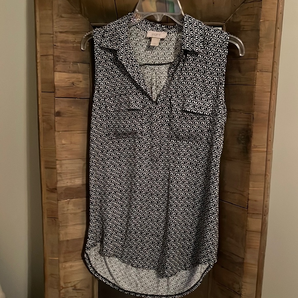 NWOT Loft blouse in small